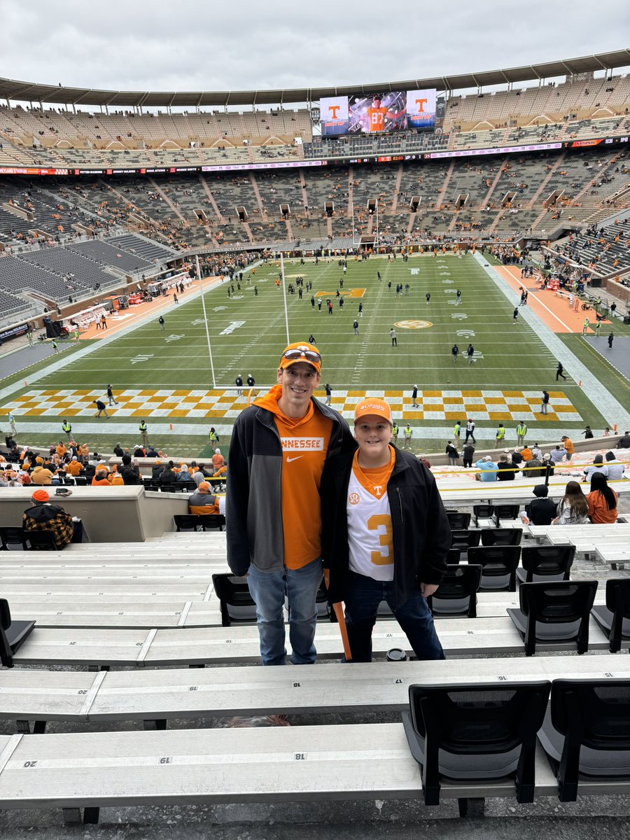 KalEl425's tweet photo. @CHANNEL_TN_ @UTVolShop My son and I in Neyland for his birthday. Said he wouldn’t want to be anywhere else. https://t.co/gRxQqYdTh1