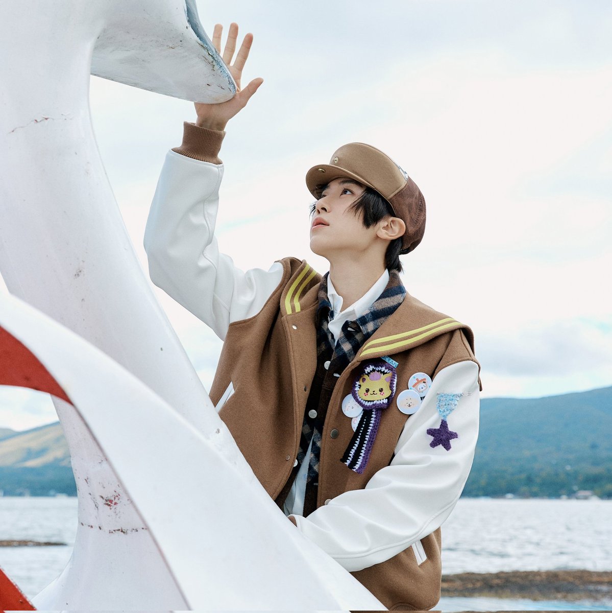 ⓘ The summer sun gleaming with nostalgia, tweet media