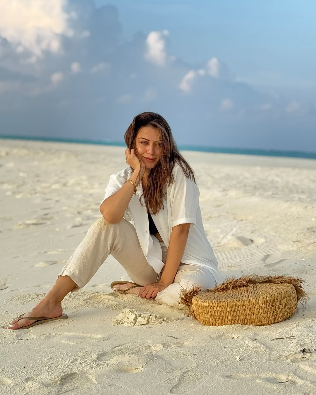 Gee9EayXkAAIKIF?format=jpg&name=large