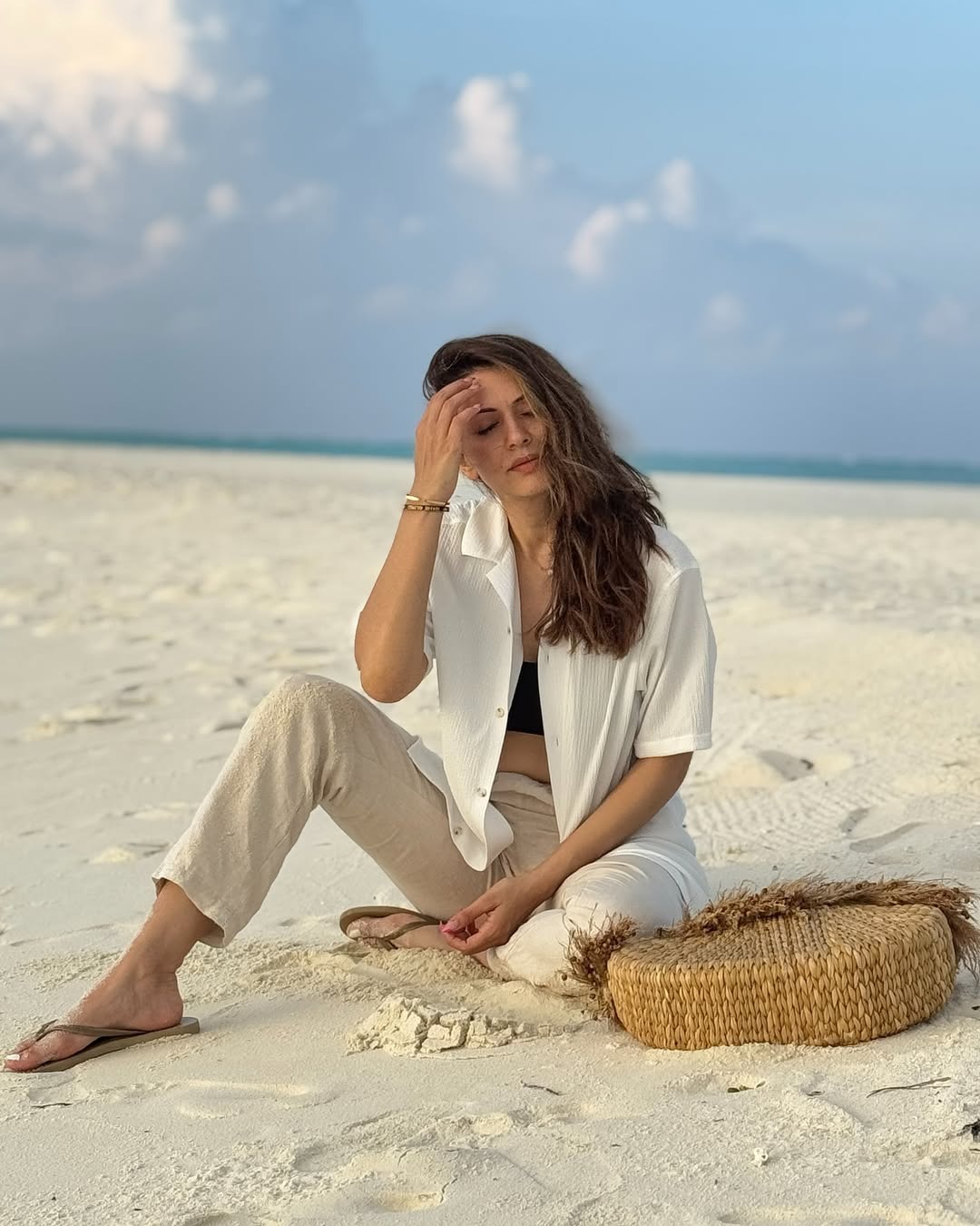 Gee9GOSXQAA6MBO?format=jpg&name=large