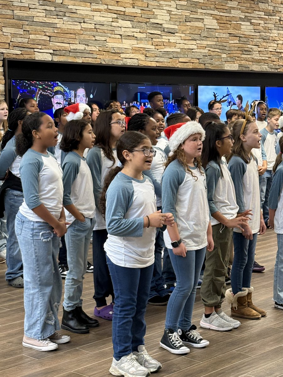 Humble ISD Fine Arts tweet media