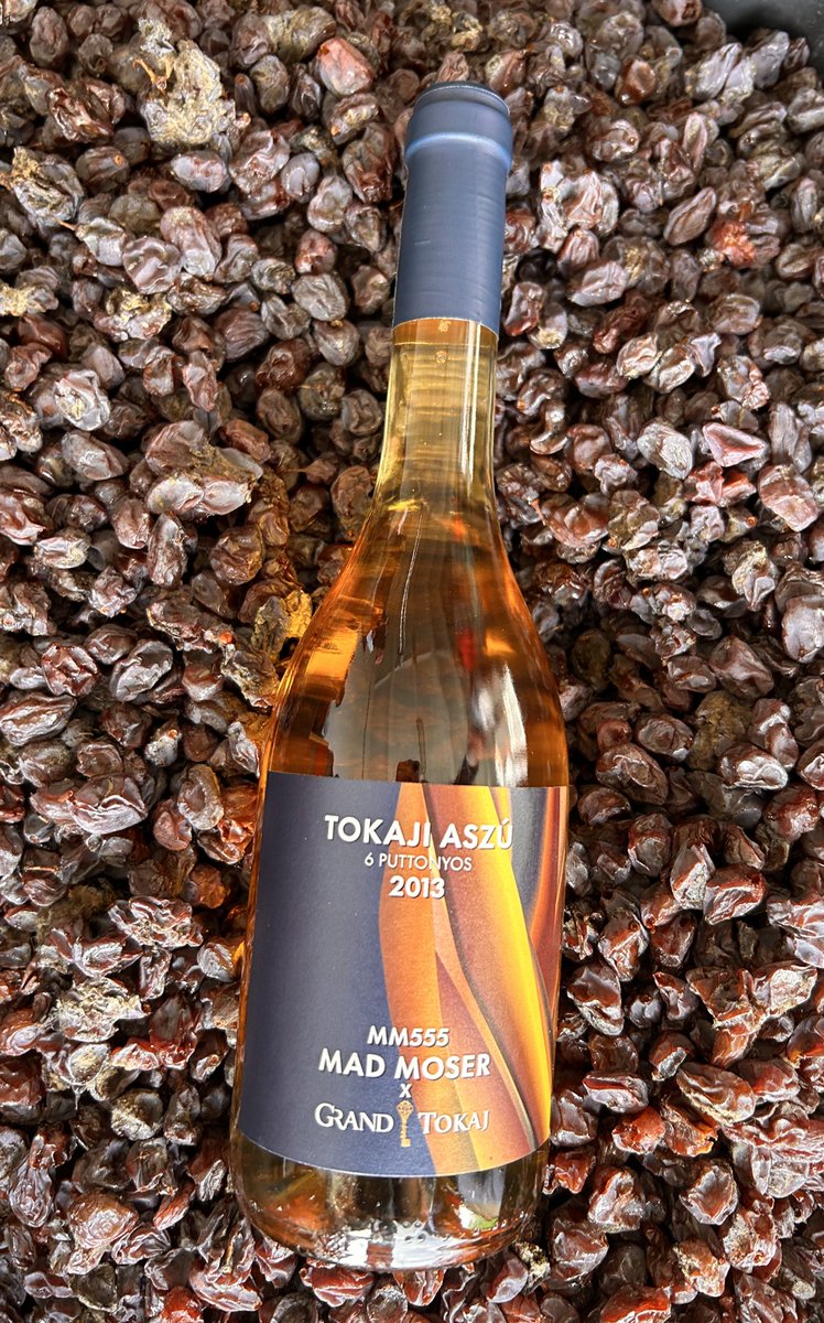 RitaTakaro's tweet photo. #Aszuday #TokajiAszu #magicoftokaj #botrytiscinerea #botrytiswines #sweetwines #noblerot #furmint #tokajwineregion #winesofhungary https://t.co/5xo0SSfmNV