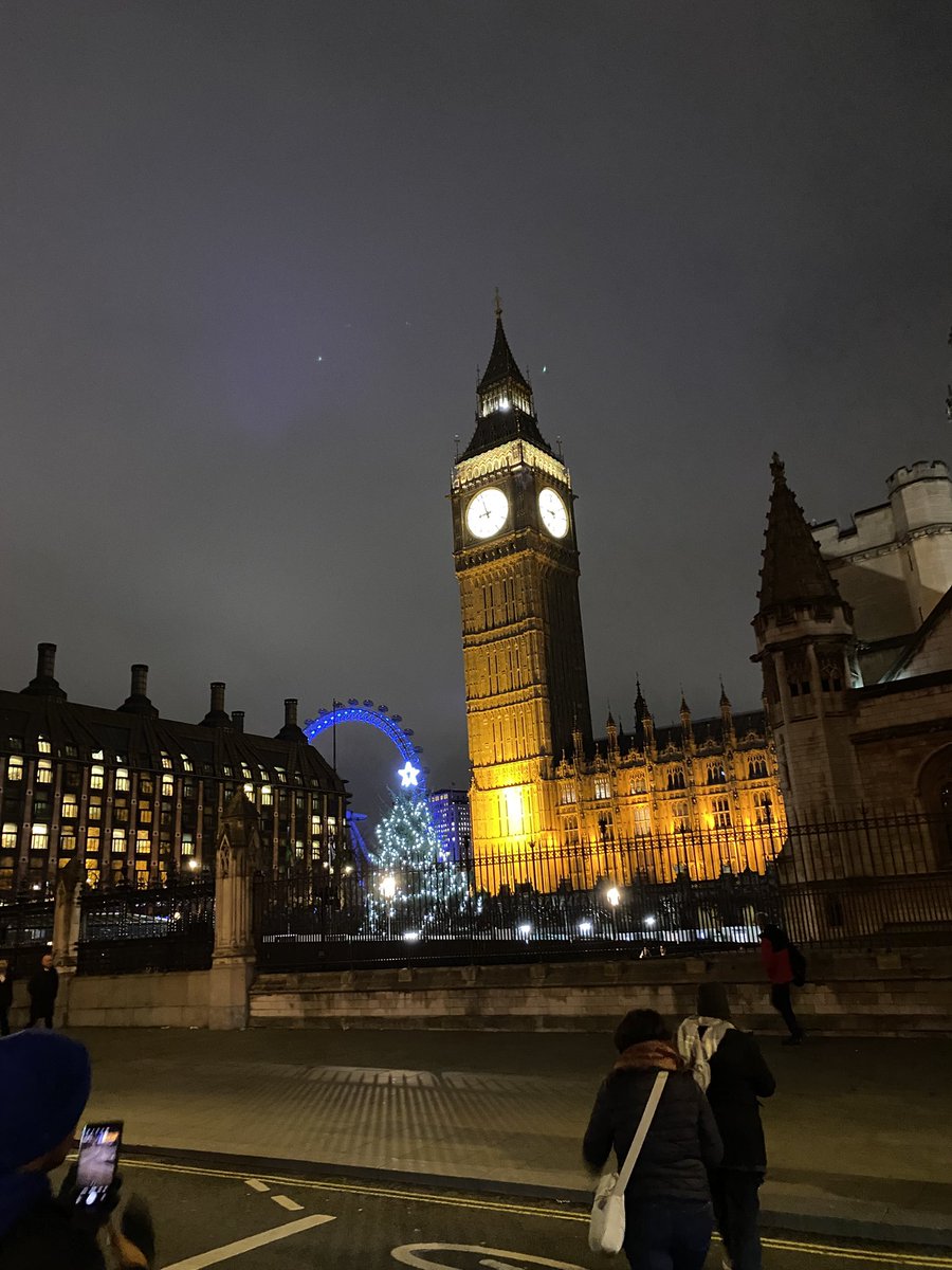 At <a href="/wabbey/">Westminster Abbey</a> to hear my new carol: Emily’s Carol. A little overwhelmed to hear my music in such an iconic setting! <a href="/tim_garrard/">Tim Garrard</a> and The Choir of Westminster School did a wonderful job 🥰