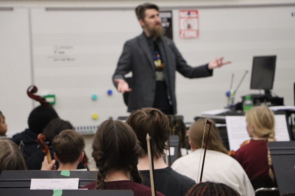 Join us for some sounds of the season! HF's Music Department invites you to their winter concerts this week in the Auditorium (South Building):

Wed., 12/11 Jazz Band at 7 p.m.
Thurs., 12/12 Orchestra at 7 p.m.
Sun., 12/15 Band at 2 p.m. and Choir at 6 p.m.