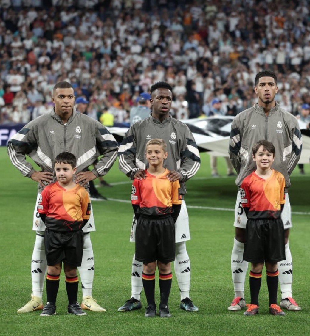 𝐍𝐢𝐤𝐨𝐥𝐚𝐬🏖️ tweet media