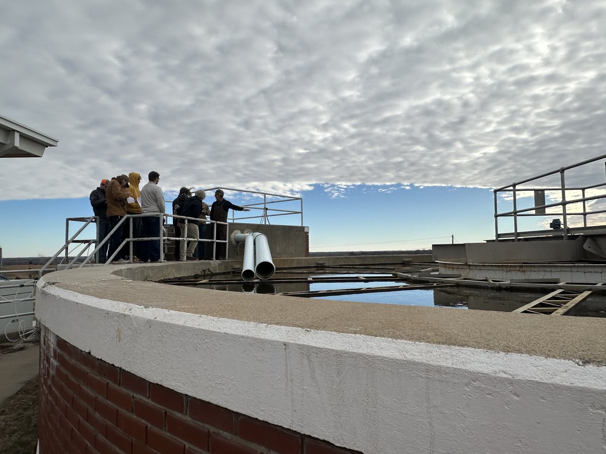 FlintHillsTech's tweet image. 🌊 Hands-on learning! Thanks City of Emporia for showing our Power Plant Tech students the ins &amp;amp; outs of water treatment operations. Great community partnerships = career-ready grads 💪
#WeAreWranglers #FlintHillsTech #FHTC #EmporiaKS