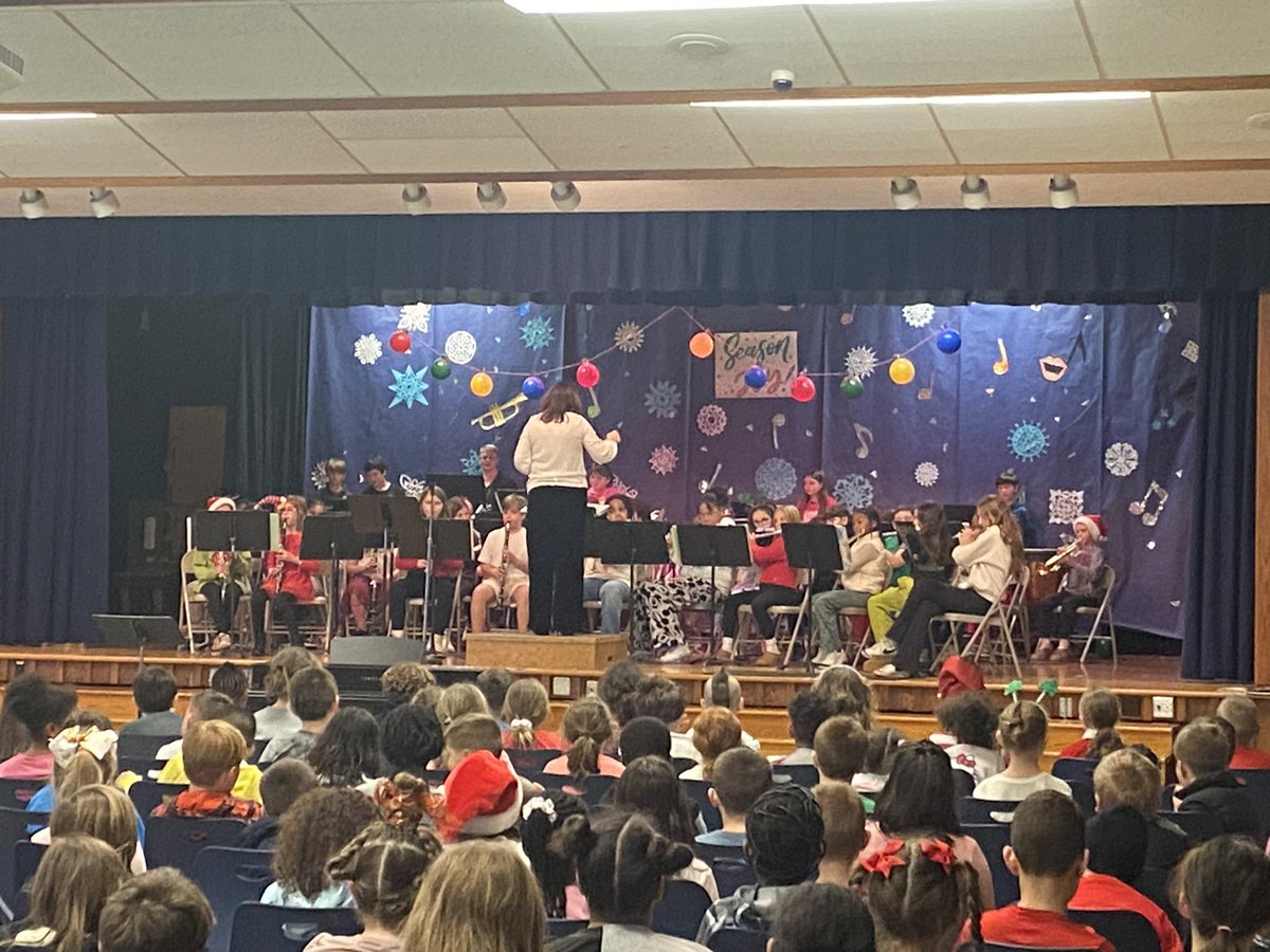 Joelle Ross tweet media