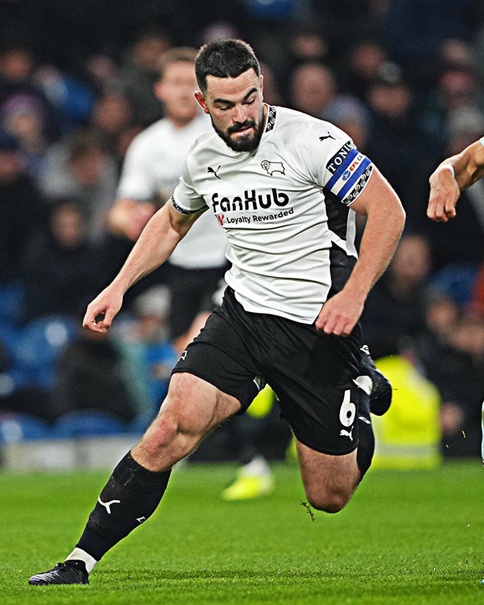 Colossal. 🧱 <a href="/EiranCashin/">eírancashin</a>