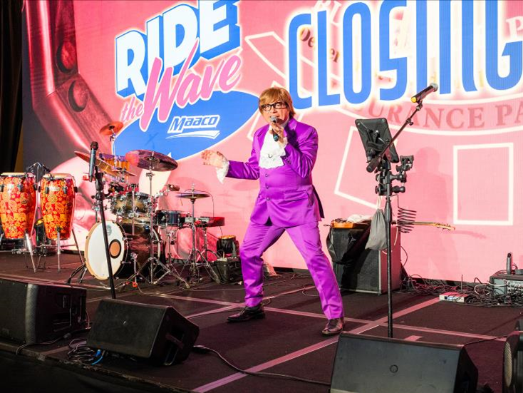 This was my 23rd year emceeing &amp; hosting Maaco Corporation’s Annual Convention! I'm honored to be back. "Ride the Wave", was the perfect theme for this year. 
Photo credit to Adam E. Willis