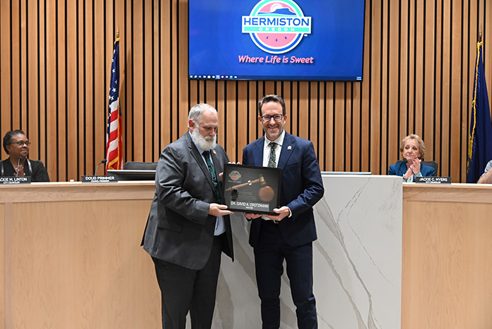 neoregonnow's tweet photo. The city of Hermiston said goodbye to its mayor and two councilors Monday night as Dave Drotzmann, Rod Hardin and Nancy Peterson took part in their last meeting as elected officials https://t.co/iFPdYTm7SC #neoregonnow @CityofHermiston https://t.co/8PuK4ZRJsE