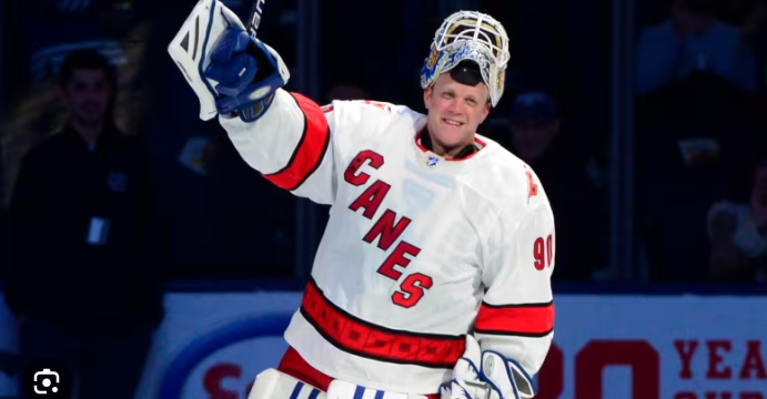 CWarren_12's tweet photo. @SleeperNHL Canes goaltender legend: David Ayres https://t.co/HgjjPVwfJT