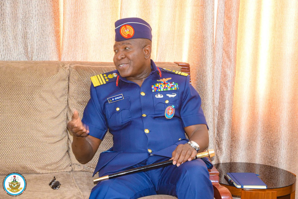 CAS_HBAbubakar's tweet photo. Today, 10 December 2024, I had the privilege of meeting with the Hon. Minister of Water Resources & Sanitation, Engr. Prof. Joseph Utsev, who extended a warm welcome. Our discussions focused on enhancing collaboration in water resource management and infrastructure development across NAF bases. A key area of focus was exploring ways to provide infrastructure that supports AFIT’s training efforts. I am looking forward to the positive impact this partnership will have on operational efficiency and national development.