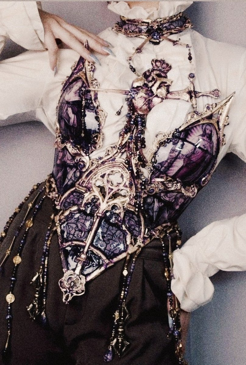 { #nightravenyule }

she's here! a little fidgety, but she's here. valerie's quick to feed into her usual habits, taking a corner perch in– like a bird, observing those who walked in.

she needs to step out, make more of an impression, she knows,but... not yet. not just yet.