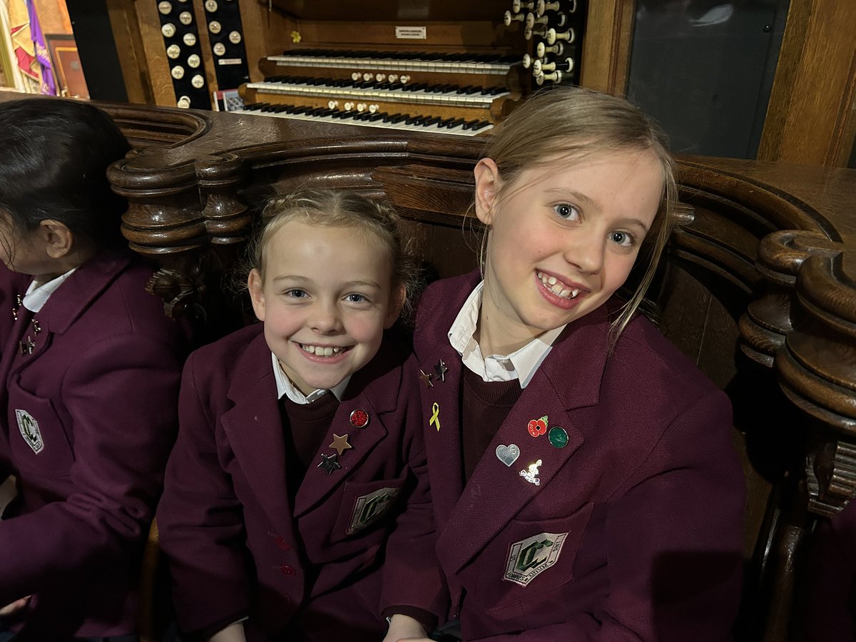 CCJuniorY4's tweet photo. What a beautiful carol service we had this afternoon. The choir members in #CCJYear4 sang so wonderfully and really put us all in the festive spirit. It’s definitely one of our favourite events of the @CCJuniorMusic calendar!
#CCJuniors #CCThrive #CCCollaborators https://t.co/caEzBwJcv7