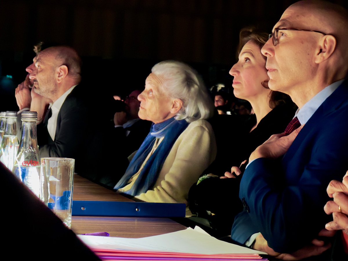 Great to be with <a href="/UNESCO/">UNESCO 🏛️ #Education #Sciences #Culture 🇺🇳</a> on #HumanRightsDay, engaging with young people from schools in France &amp; globally.  Honoured to celebrate Robert Badinter’s incredible legacy alongside Élisabeth. The death penalty has no place in our world  #OurRightsOurFuture - right now.  <a href="/AAzoulay/">Audrey Azoulay</a>