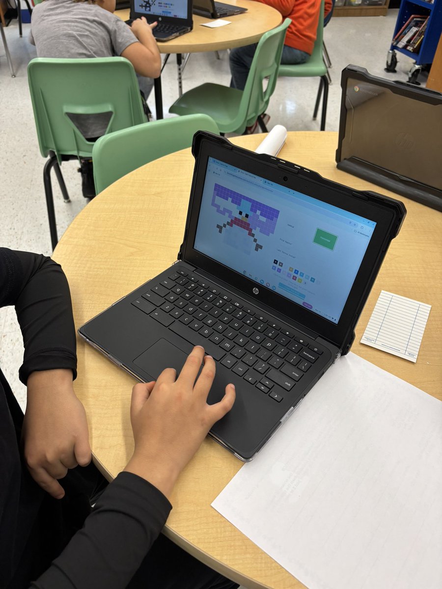 KRLibrary tweet media