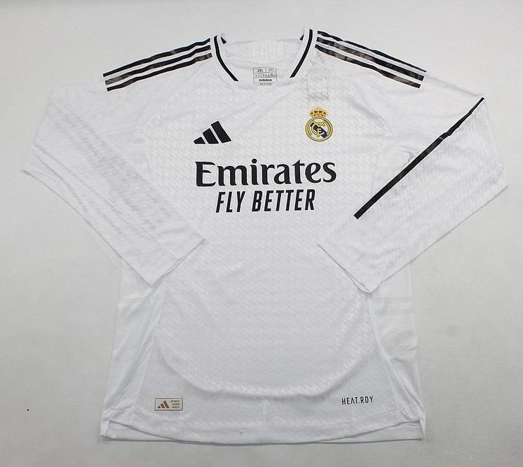 TheUnknow_18's tweet photo. 🚨 ¡¡SORTEO INTERNACIONAL!!

Tras un TRIUNFAZO del Real Madrid ante el Atalanta por Champions League, de la mano de Vini, Mbappé y Bellingham, sortearé una camiseta manga larga.

REQUISITOS:

☑️ SEGURIME (OBLIGATORIO) SI NO, NO PARTICIPAN.
❤️ DARLE LIKE.
🔄 DAR RT.
✅ COMENTAR. https://t.co/YTXEeUOmBB