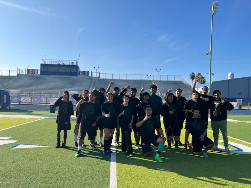 Say hello to you Lindsay league champions! Great job. to the Alt. Ed. soccer team for taking home the league title! <a href="/LindsayUnified/">Lindsay Unified School District</a>