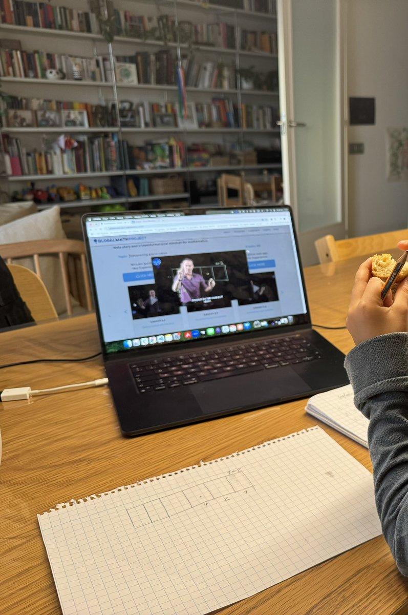 onejoanc's tweet image. “Follow the child” can be as easy as helping them go down the rabbit holes of their own choosing.

6yo wanted to know how computers worked so we did some research. He was curios about binary so we pulled up Exploding Dots by @jamestanton.

In &amp;lt;1h he was converting binary to…