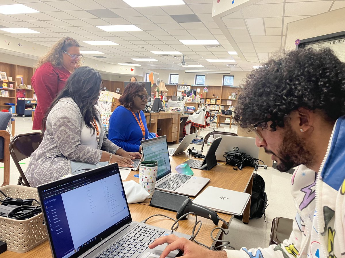 Aldine ISD Technology Services Department (@aldineisdtech) on Twitter photo Thanks Ms. Wilkerson for showing off the awesome tablet mode of the new laptops at <a href="/ReeceAcademy/">Reece Academy AISD✨</a>’s #LaptopPalooza! Another successful day! #AldineImpact <a href="/AldineISD/">Aldine ISD</a> <a href="/adamgalvanjr/">Adam Galvan</a> Thanks Ms. Wilkerson for showing off the awesome tablet mode of the new laptops at <a href="/ReeceAcademy/">Reece Academy AISD✨</a>’s #LaptopPalooza! Another successful day! #AldineImpact <a href="/AldineISD/">Aldine ISD</a> <a href="/adamgalvanjr/">Adam Galvan</a>
