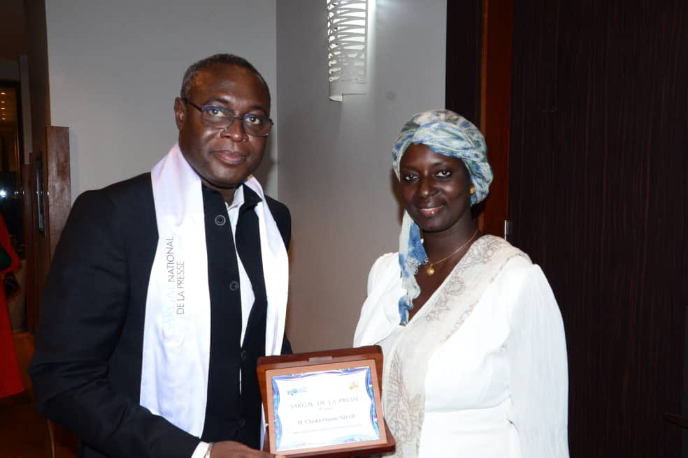 DakarPost221's tweet photo. Cher Cheikh Oumar, 
C’est avec une immense joie que nous avons appris que vous allez recevoir un prix de la part de la Convention des jeunes reporters du Sénégal. Cette reconnaissance vient couronner votre dévouement et votre vision exemplaire et votre leadership inspirant. https://t.co/M0uDCivZQx