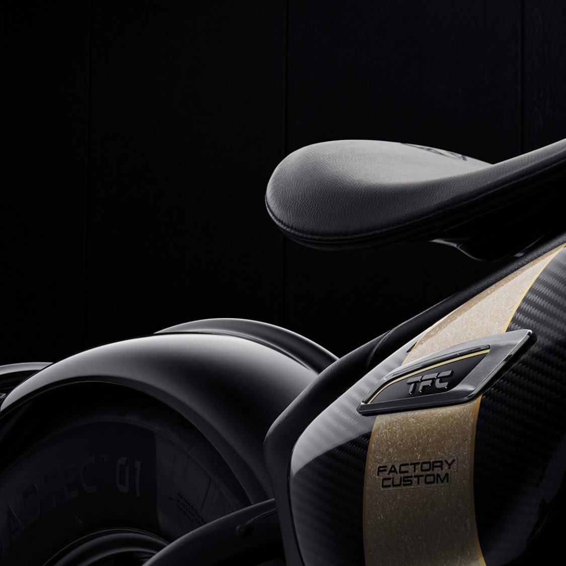 TriumphTokyoBay's tweet image. Bobber TFC 世界750台限定。
はぁ〜カッコよ🥰
#triumph #bobber