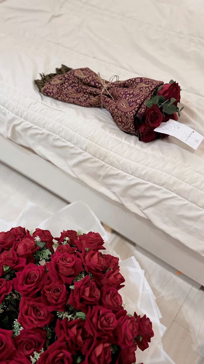 9liioi's tweet photo. و أنا قلبي لحب الوَرد ميّال و مغروُم ♥️ https://t.co/8zk95nODaw