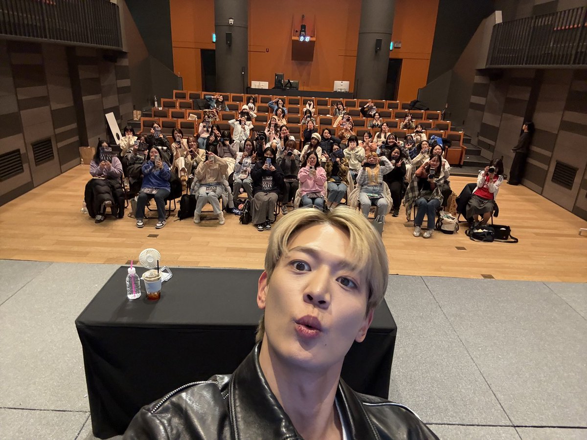 chmbbl's tweet photo. 101224 🔥 08:29PM

💭: 📸📸📸📸 https://t.co/vC715GE6ji