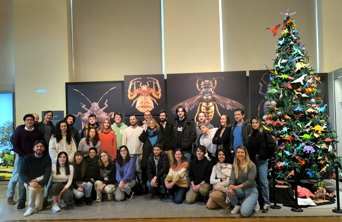 Shahar Chaikin (@shaharchaikin) on Twitter photo Yesterday, I presented myself to the Department of Biogeography and Global Change at <a href="/mncn_csic/">Museo Nacional de Ciencias Naturales</a>. It was inspiring to learn about new research directions and meet new peers.
Thanks to Ana Rey for the opportunity! Yesterday, I presented myself to the Department of Biogeography and Global Change at <a href="/mncn_csic/">Museo Nacional de Ciencias Naturales</a>. It was inspiring to learn about new research directions and meet new peers.
Thanks to Ana Rey for the opportunity!