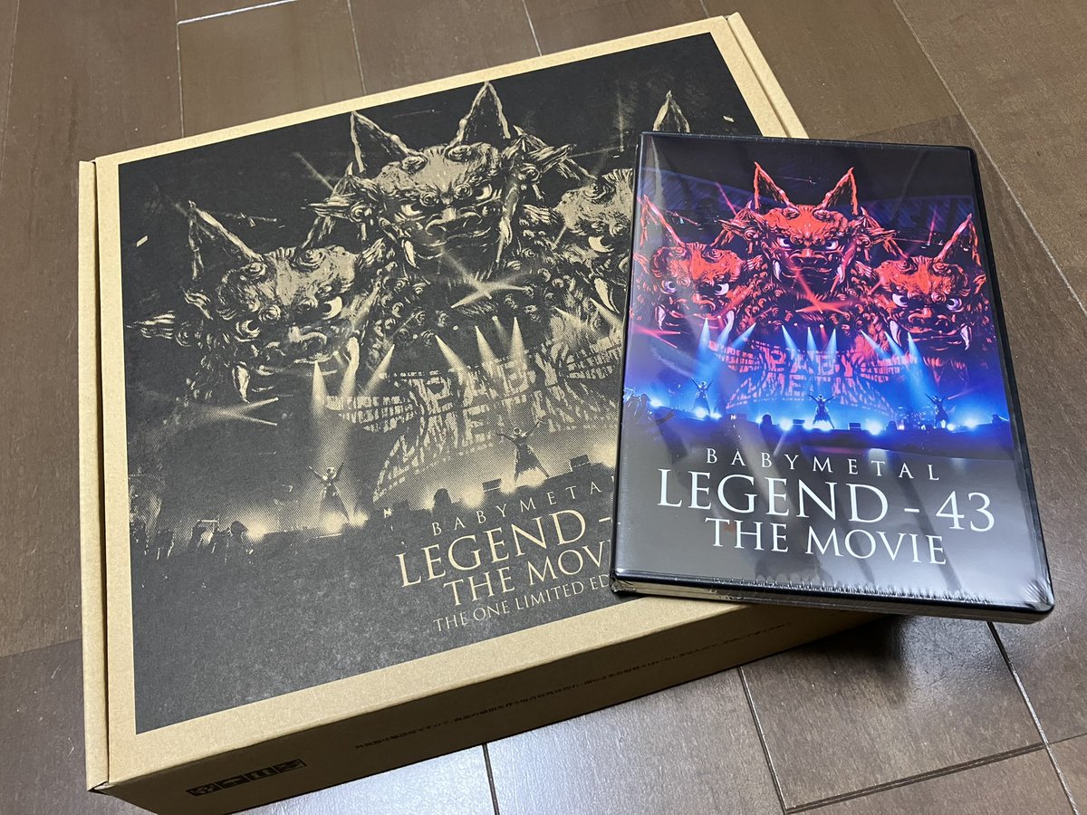busy_metal's tweet photo. #LEGEND_43 THE MOVIEの #THEONE 限定盤と通常盤DVD着弾しました
年末年始はコレの鑑賞で過ごせるかな…
#BABYMETAL https://t.co/rlQNbB2Lld