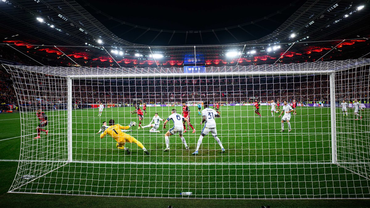 📸 Was für ein Moment! Nordi Mukieles erstes Tor für #Bayer04 bringt den Heimsieg. 💪

🔙 #B04Inter 1:0 | #UCL | #Bayer04