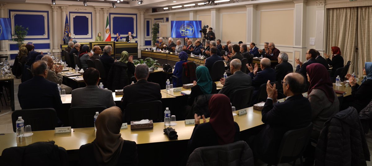 Maryam_Rajavi_P's tweet photo. جلسه فوق العاده #شورای_ملی_مقاومت، در پی سرنگونی دیکتاتور #سوریه و ضربه بسیار بزرگ به خامنه‌ای و رژیم ولایت فقیه - همه می‌دانند كه این عمدتاً خامنه‌ای بود كه بشار اسد را با پول و امكانات مردم #ایران با جلادانی مانند قاسم سلیمانی و شكنجه و كشتار بی‌دریغ و تشكیل نهادهایی مانند بسیج، سرپا نگه‌ داشته بود.
https://t.co/VridMZDqp9