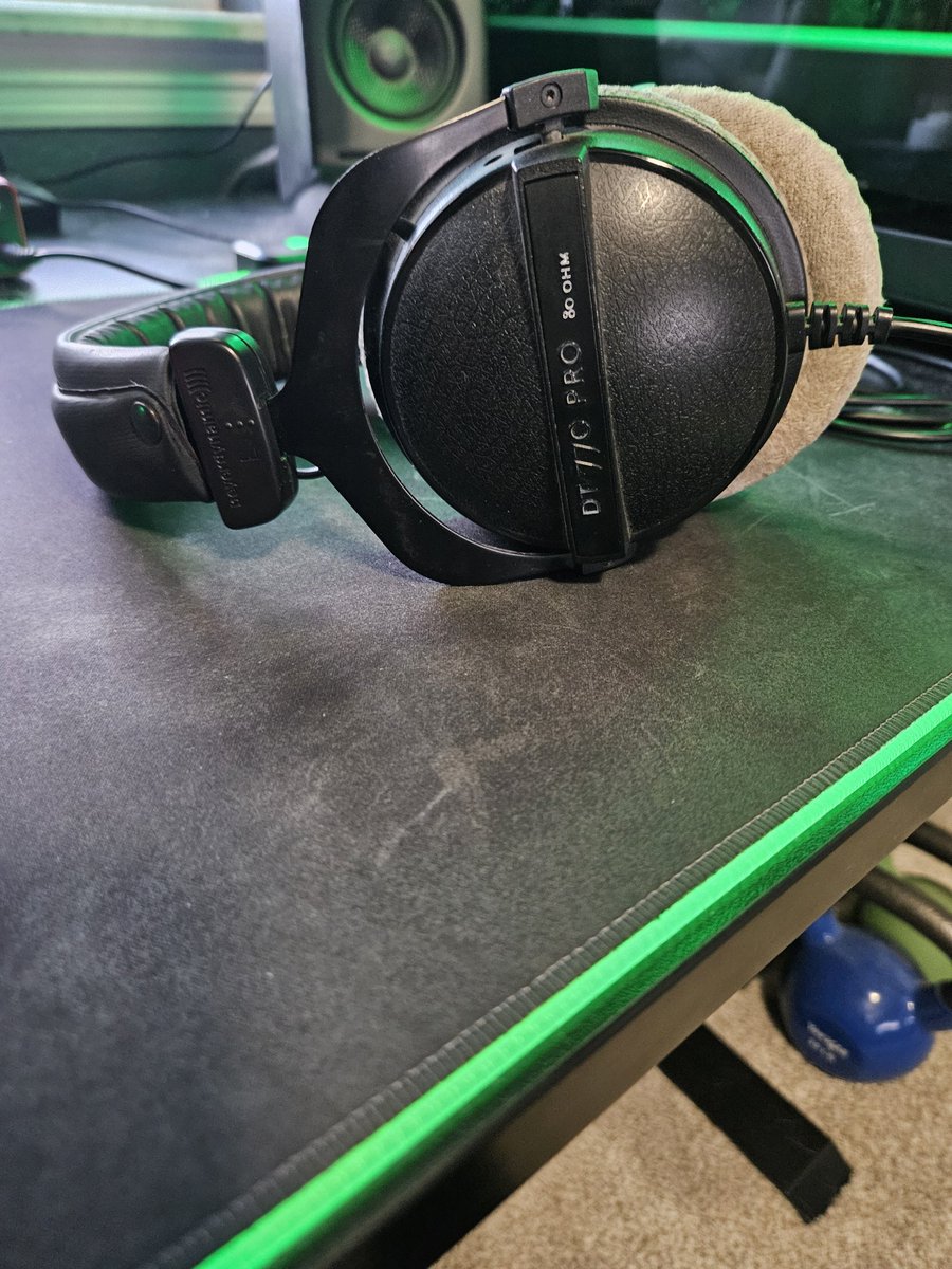 <a href="/beyerdynamic/">beyerdynamic</a> About a decade of daily use. Could not ask for better headphones.