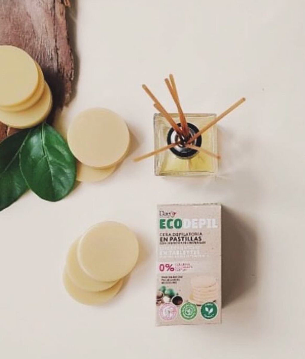¿Sabías que nuestra línea EcoDepil es #vegana? Porque en #Daen siempre pensamos tanto en ti como en el #medioambiente y sabemos que la belleza siempre va de dentro hacia afuera. ¿Cuándo te sumas a la #depilación natural y responsable? #daenlovers #vegan #depilaciónnatural