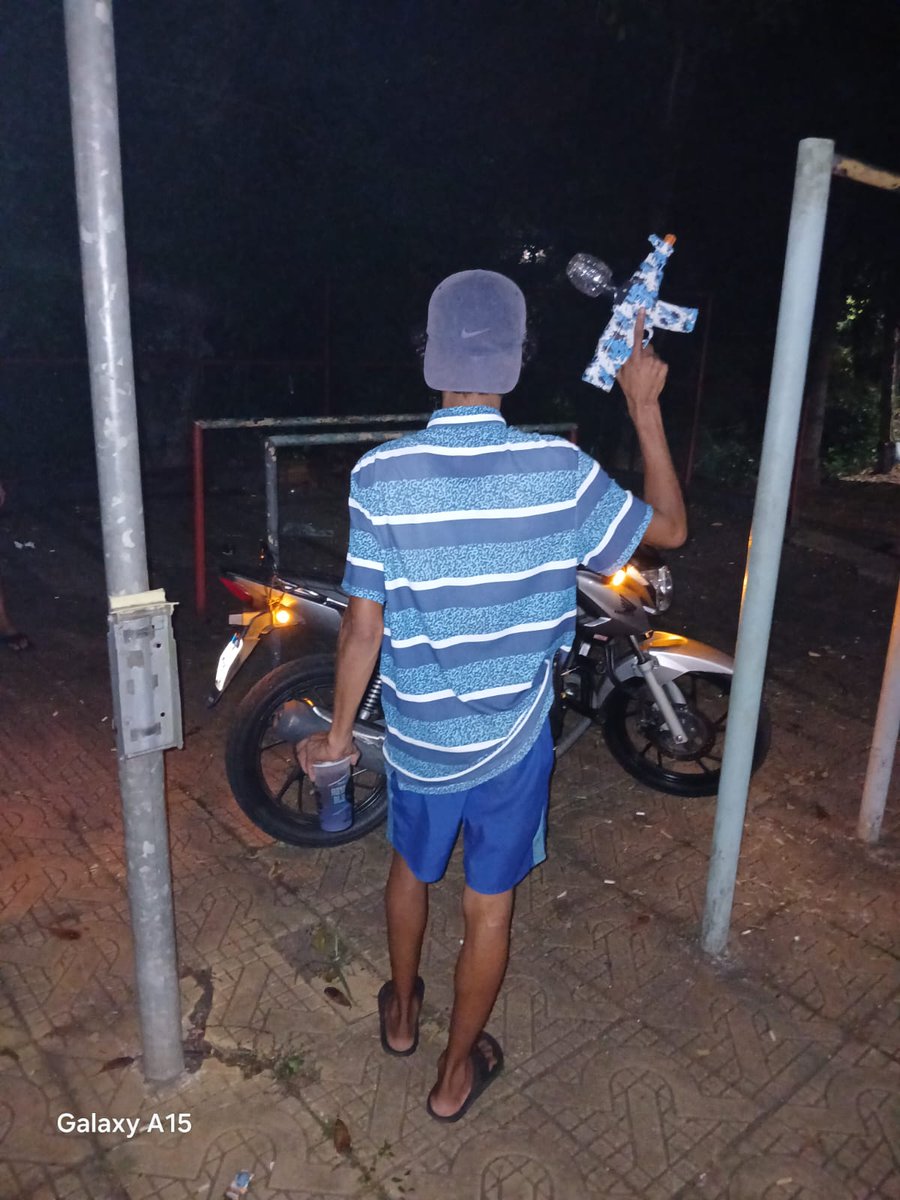 eumermo_bb's tweet photo. C brechar é aço toda vida kkk 👻🔫. https://t.co/8V2u8VAJZ4