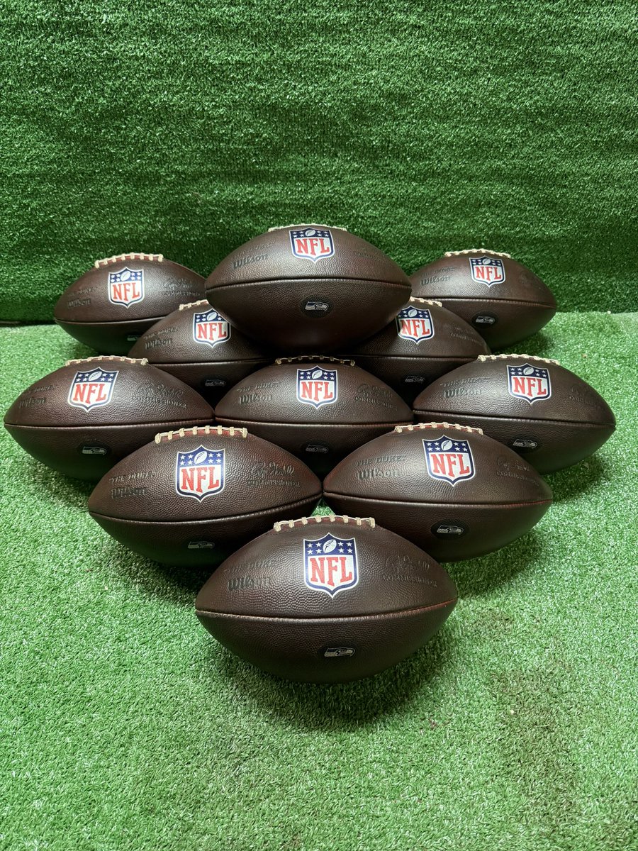 Prepping for practice

 #trustthebrush
#mudyourball #gripnripfootballprep