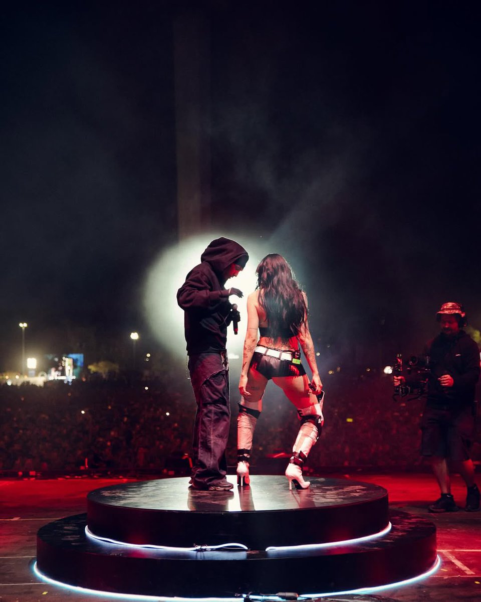 cazzucomunidad's tweet image. Cazzu y Khea en el #BsAsTrap 🔥