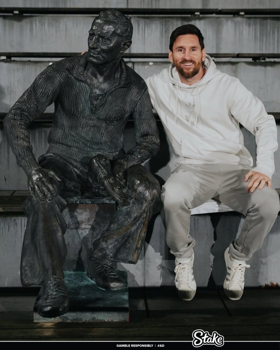 WeAreMessi's tweet photo. Lionel Messi at the adidas headquarters in Germany today

"Past, present and future. Proud to be part of the Adidas family!" https://t.co/GNpIizVdRz