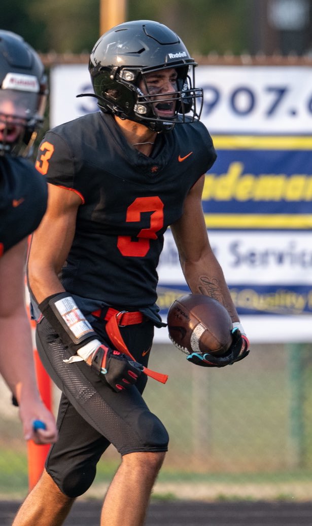 Boston Walker (@iambostonwalker) on Twitter photo I appreciate all the coaches taking time out of their day to come recruit me, just the beginning!!#gotigers I appreciate all the coaches taking time out of their day to come recruit me, just the beginning!!#gotigers