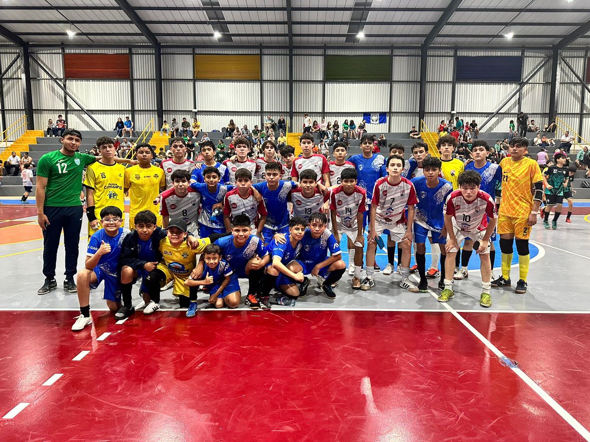 PoasFutsal's tweet photo. A todos nuestros aficionados, patrocinadores, jugadores y cuerpo técnico:
Concluimos nuestra participación en este 2024 como institución, abarcando todas las categorías, un año lleno de momentos especiales que nos dejan aprendizajes valiosos y nos motivan a seguir trabajando. https://t.co/u9j42lzbk0