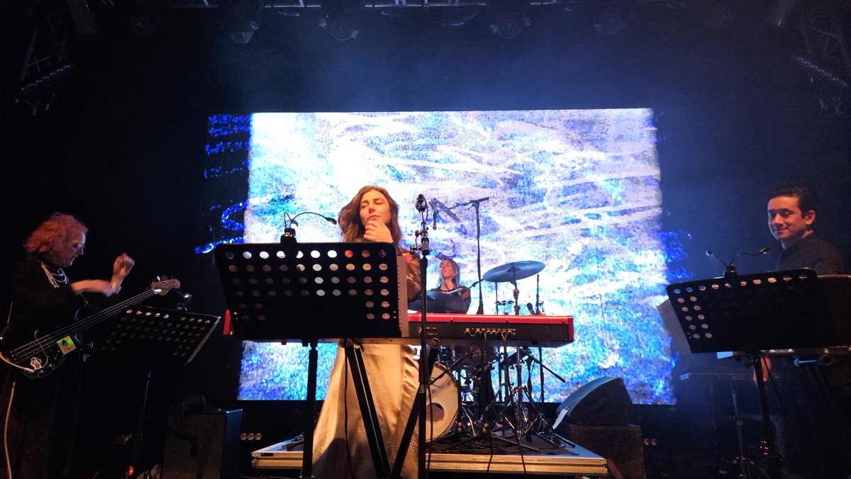 Martin Foyle tweet media