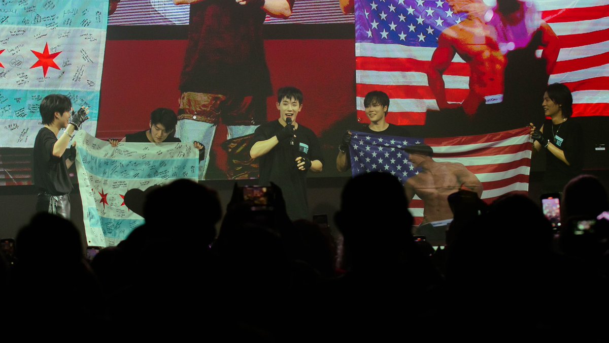 outset_chicago's tweet photo. Hosted our first ever fan meet-up last Saturday! We loved having you all at Outset to welcome back @official__wonho on his first ever USA Fan Meet-Up Tour 🌈  Let’s do it again sometime 🎉

📸 Paddy Murphy https://t.co/J09uiFoelP