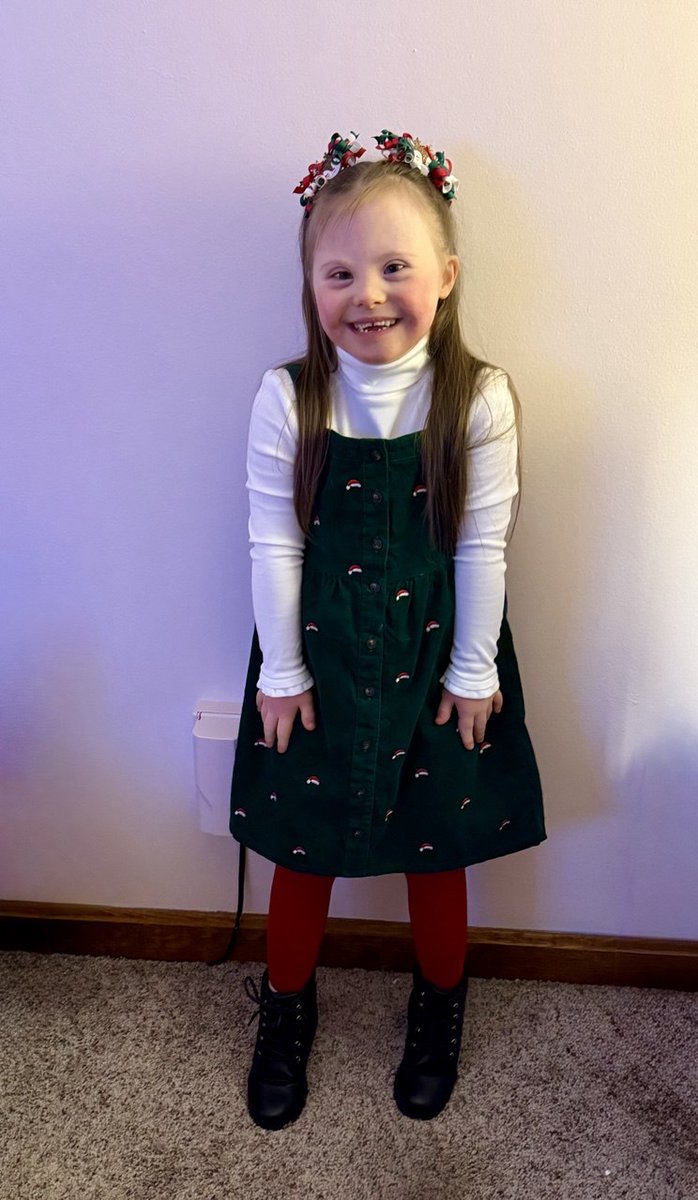 .<a href="/ClaraMcGruff/">Clara McGruff</a> all dressed up and ready for her Christmas Program!