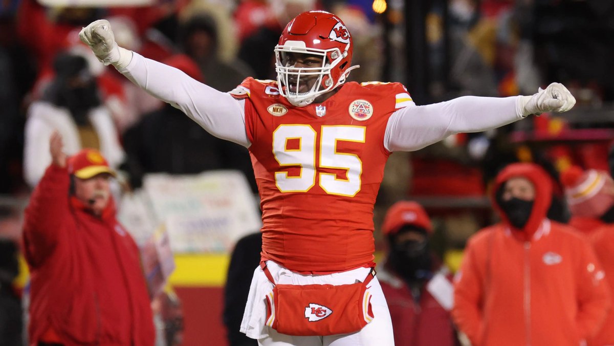 MahomeSZN's tweet image. #ProBowlVote Chris Jones

Retweet to vote!