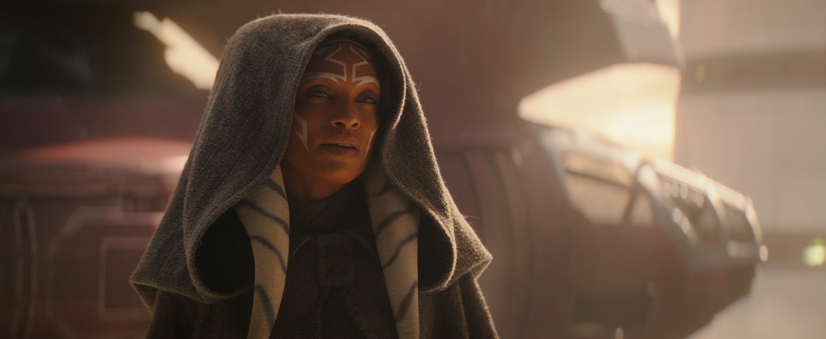 Muy pequeña no soy... pero si, algún día. Mi confianza sefuirá en el mismo lugar, Maul.