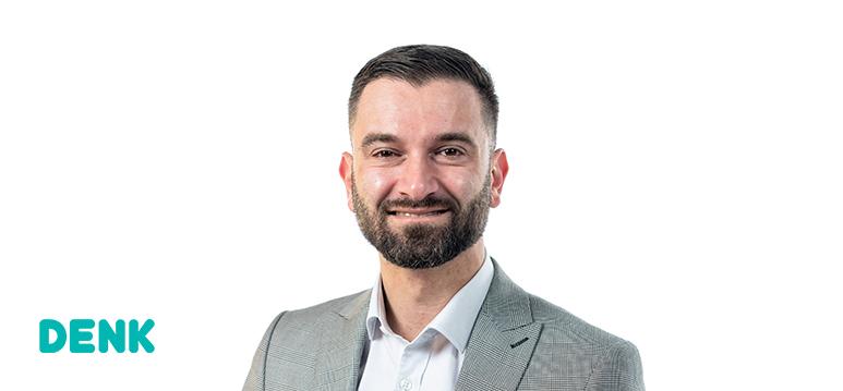 De kamer, gehoord de
beraadslaging, constaterende
dat kamerlid van Baarle
niets doet voor NL, verzoekt
de regering tot onmiddellijk
ontslag voor Stephan van Baarle, en gaat over tot 
orde van de dag 
Ingediend;
Kamerlid R.Westhoek PVV
RT/like als je het eens bent.