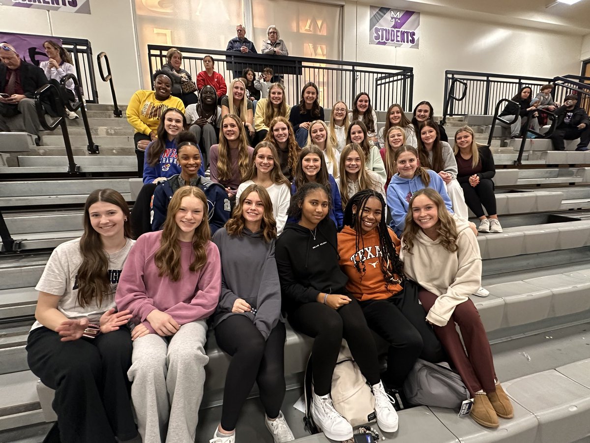 OW Owls GBB (@ow_owls) on Twitter photo OT - MT game was a nail biter! Love getting out to support our future Owls! Good luck the rest of the year! <a href="/OTMSTigerPride/">Oregon Trail Middle School</a> <a href="/MT_Timberwolves/">Mission Trail</a> 🦉🏀 OT - MT game was a nail biter! Love getting out to support our future Owls! Good luck the rest of the year! <a href="/OTMSTigerPride/">Oregon Trail Middle School</a> <a href="/MT_Timberwolves/">Mission Trail</a> 🦉🏀