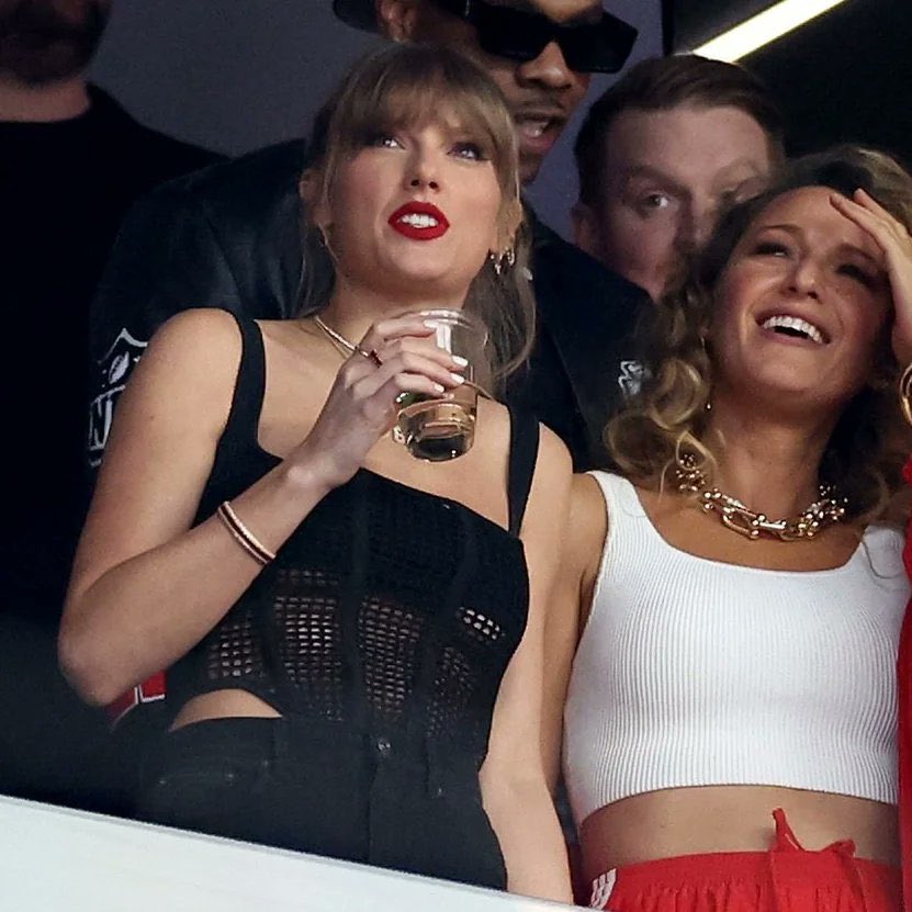 MarMadVic's tweet photo. #Twosdays with #Blaylor  :Goddesses of the hour Taylor Swift and Blake Lively!😈😍🥵🔥 https://t.co/JxYSlAyjJd