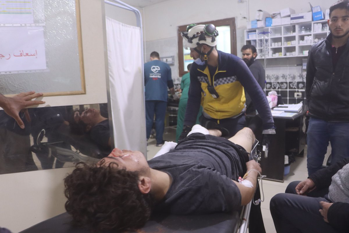 2 siblings were killed and 2 other siblings, cousins of the victims, were injured in a landmine explosion from remnants of Assad regime forces, on the outskirts of the village of San, near the town of Narib in southeastern #Idlib, on Tuesday, December 10.

Hundreds of thousands