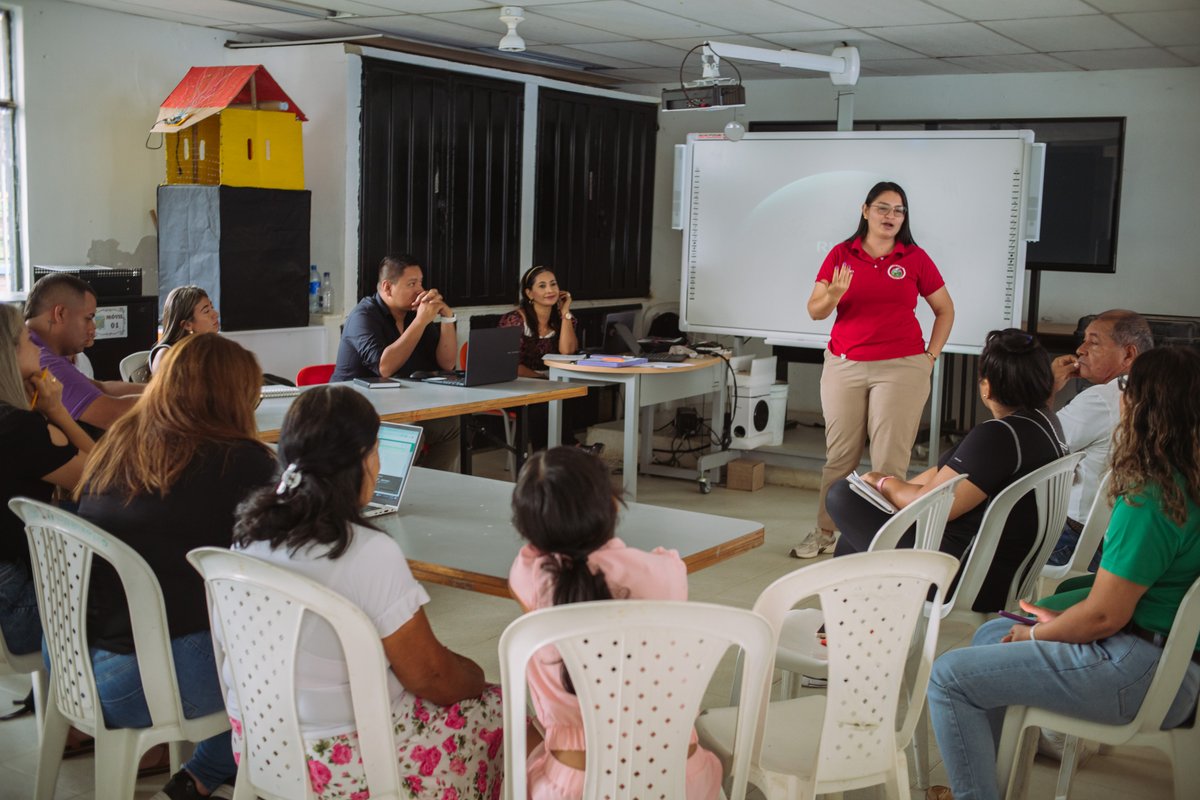 Cordepaz's tweet photo. En sesiones conjuntas dialogamos con los Comités Técnicos Interinstitucionales de Educación Ambiental - Cidea, las Juntas de Educación Municipal - JUME y los Comités Ambientales Municipales -CAM , para conocer las acciones que se adelantan frente a la crisis climática. https://t.co/c6xHnuqDzc